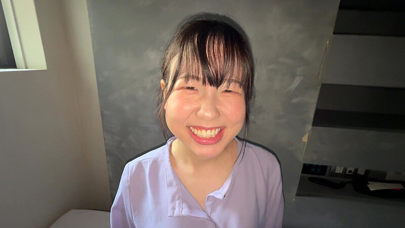 「【谷田かりな】素人お姉さんをナンパ！開口器で口内観察デカ舌チェック【個人撮影】」のサムネイル