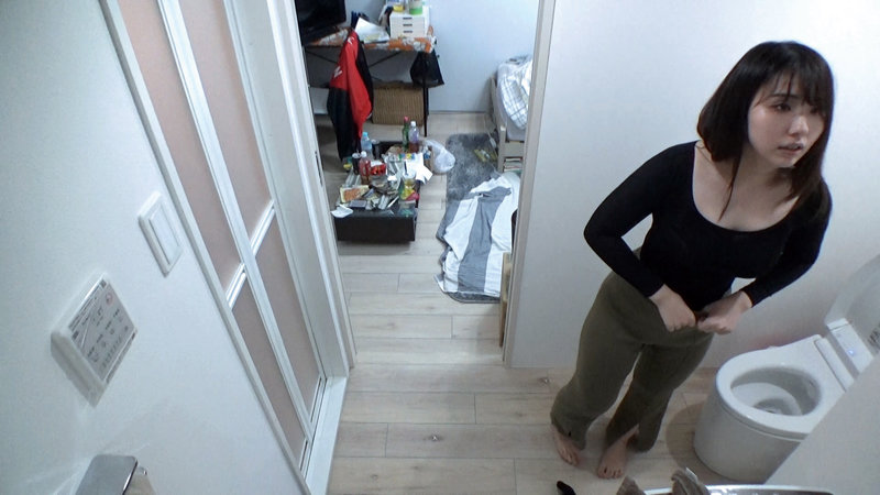 「【素人ナンパ】巨乳美少女を連れ込み隠し撮り!リアル盗撮映像が話題のサラリーマンシリーズVol.18」のサンプル画像10枚目