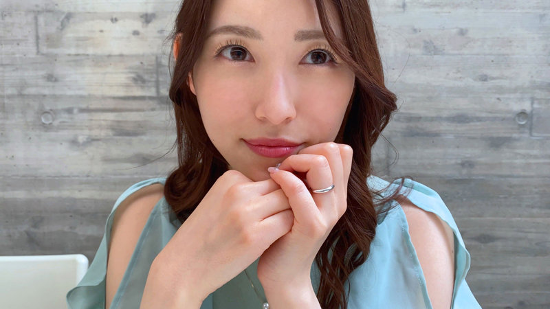 「森沢かな 美乳セレブ人妻が3P中出しで寝取られる NTR好き必見の濃厚プレイ」のサンプル画像2枚目