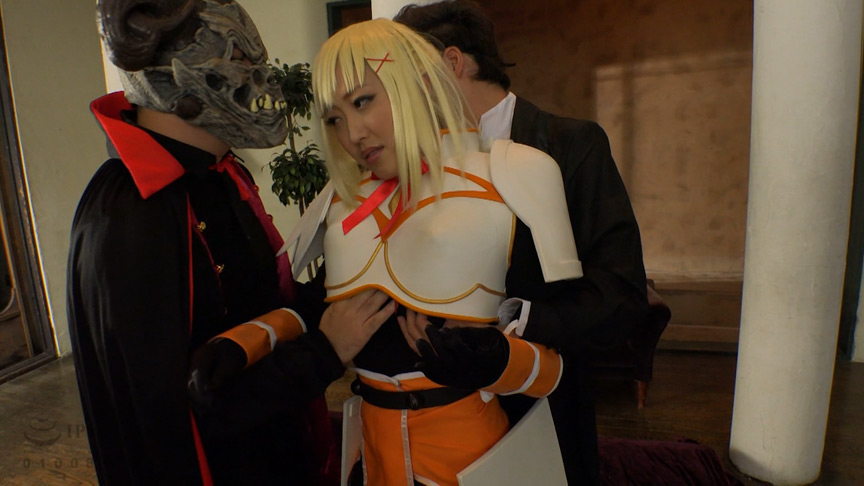 「【コスプレ】この素晴らしい世界に祝福を！ダクネス風衣装で魅せる人気アニメなりきりプレイ」のサムネイル