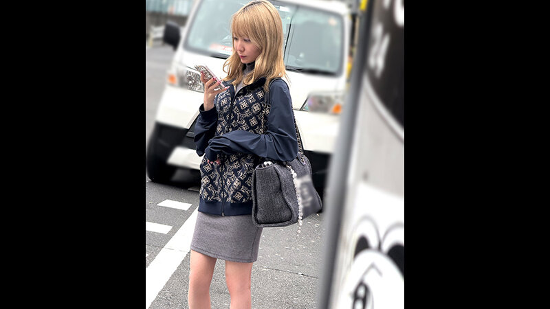 「【藍瀬ミナ】スレンダー美乳ギャルとイチャラブSEX！クンニで即イキ敏感美少女に中出し」のサムネイル