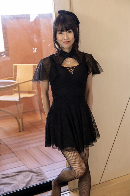 「【素人人妻】巨乳熟女リリさん28歳の浮気ハメ撮り映像|本気の不倫セックスを生々しく収録」のサンプル画像2枚目