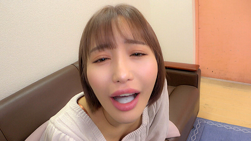 「【素人美少女】清楚な素人娘の手コキ＆フェラチオ個撮映像｜こっそり奉仕する美少女の過激プレイ」のサンプル画像3枚目