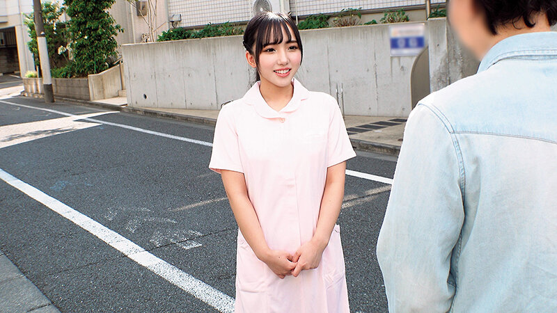 「素人巨乳ナースが童貞筆おろし中出しSEX!優しい看護師が早漏改善で何度も射精させてくれる神展開」のサンプル画像17枚目