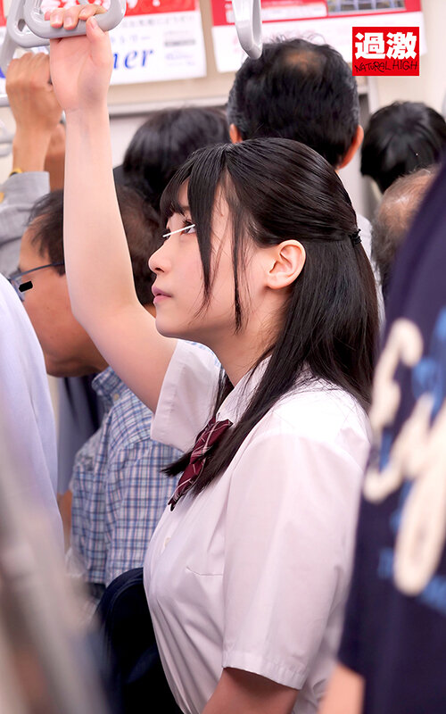 「巨乳美女が潮吹き絶頂！濃厚キス・接吻とイラマチオで乱れる過激プレイ動画」のサンプル画像3枚目