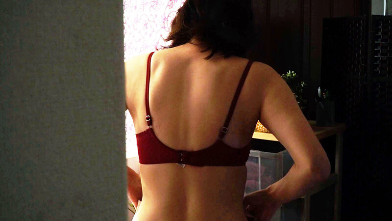 「【素人女子大生】有名私大女子寮の盗撮映像!恥じらいオナニーと指マンで乱れる秘密の記録」のサンプル画像6枚目