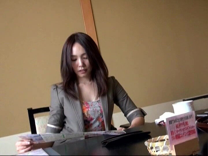 「【熟女】艶やかな和服美人が魅せる人生紀行 浴衣姿の色気溢れる大人の癒し【AIリマスター】」のサンプル画像2枚目