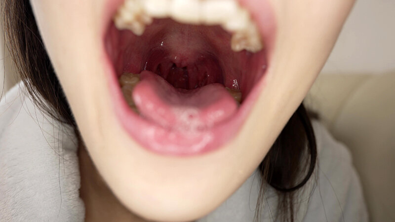 「【原美織】素人お姉さんをナンパ!変態男の舌フェチリクエストに応える個人撮影動画」のサンプル画像19枚目