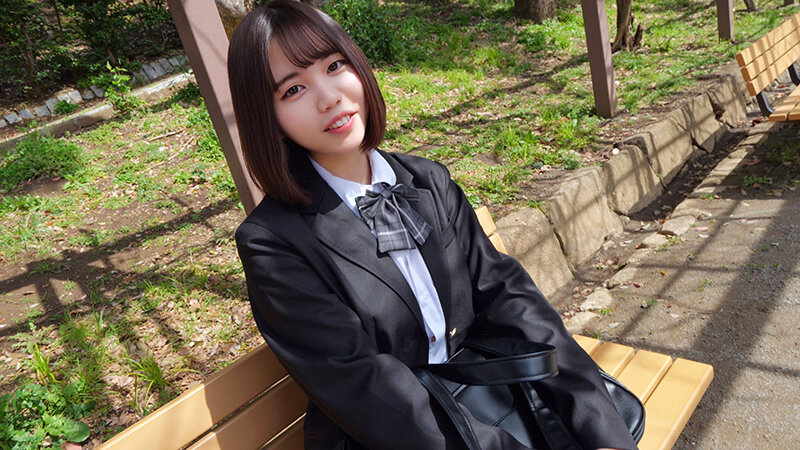 「【素人】ダンス部部長の巨乳美少女がハメ撮り中出しで乱れる！明るい笑顔の元気娘が激しく悶える」のサンプル画像3枚目