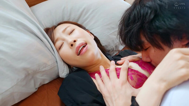 「【工藤ゆり】人妻熟女が夫に中出しを求める衝撃の理由とは？濃厚夫婦生活の実態」のサンプル画像13枚目