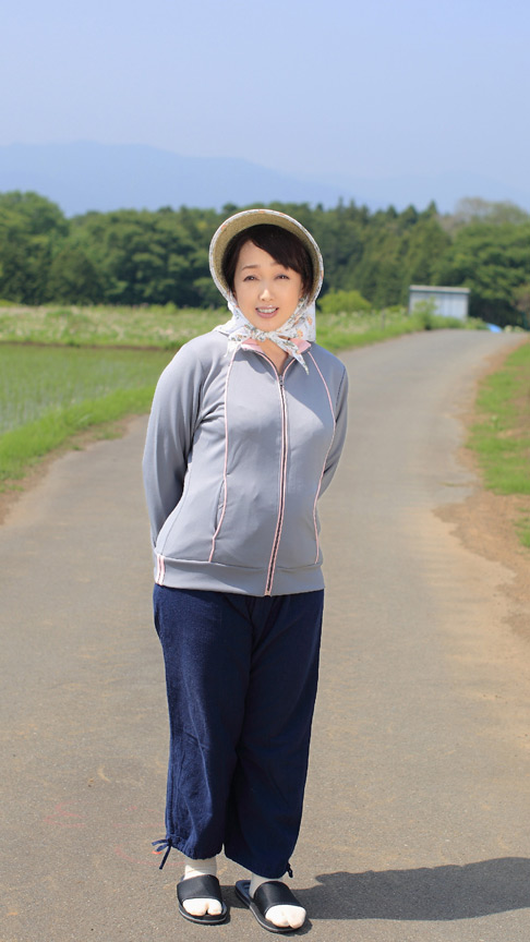 「【熟女】地方の素人おばさん12人が魅せる濃厚プレイ240分｜人妻・四十路の本気セックス」のサンプル画像4枚目