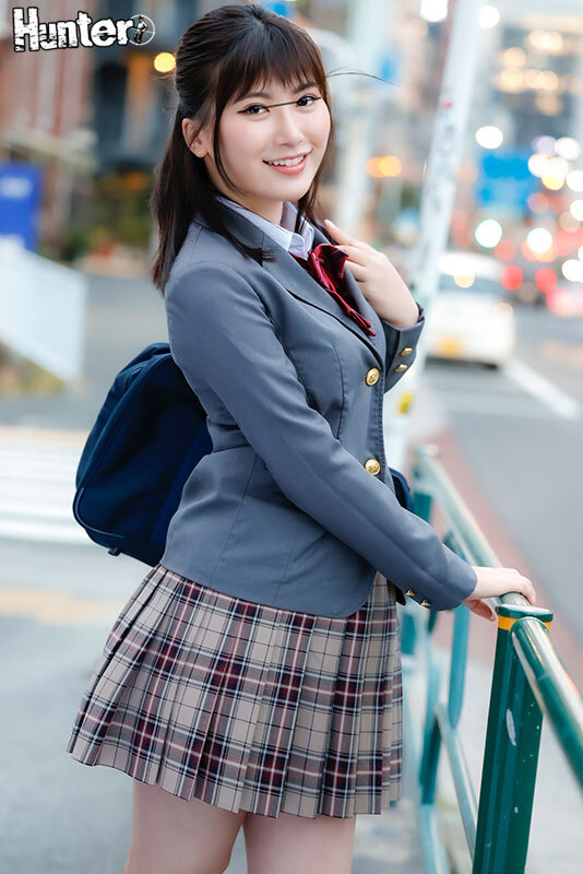 「【女子校生】玄関で即ハメ激ピス！イラマチオ＆3P中出しリレーで何度もイカされる辱め調教」のサンプル画像5枚目