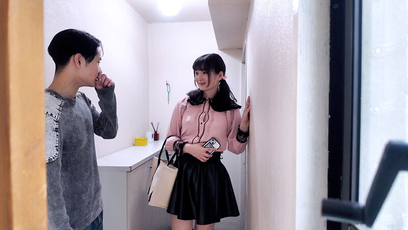 「霜月みぞれのニューハーフデリヘル体験｜盗撮風プレイで魅せる女装・男の娘の魅力」のサンプル画像2枚目