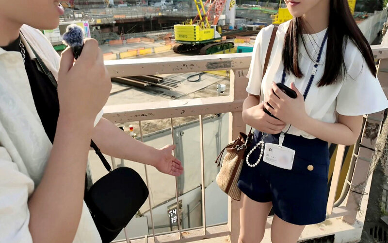 「【素人OL】品川で美女をナンパ！オシャレなお姉さんを即ハメする街角キャッチ動画」のサンプル画像17枚目