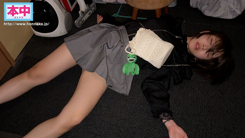 「柏木こなつ 巨乳美少女が乱交で連続中出し&濃厚フェラご奉仕プレイ」のサンプル画像3枚目