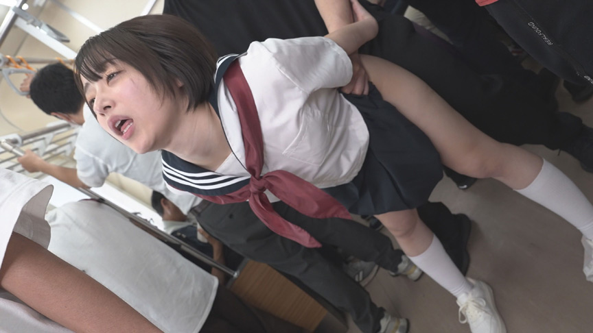 「【素人JK】通学電車で激震ローター責め！ガニ股痙攣で何度も絶頂する田舎娘の羞恥プレイ」のサンプル画像9枚目