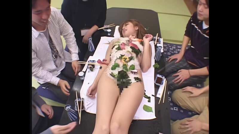 「早坂ひとみ・田中梨子・橋本美歩が魅せる騎乗位！バスガイド＆浴衣姿の温泉ファン感謝ツアー」のサンプル画像12枚目