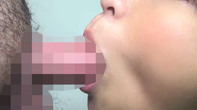 「素人娘13人が野外露出でご奉仕フェラ！どこでも大胆に咥える過激プレイ集」のサンプル画像17枚目