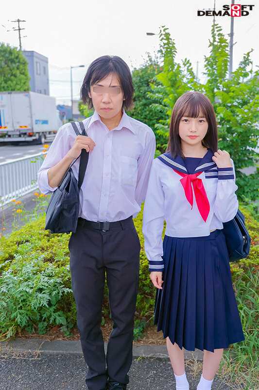 「【素人JK】マジックミラー号で学園のマドンナが彼氏当てゲームに挑戦！手コキ＆フェラでご奉仕する女子校生ナンパ企画」のサンプル画像11枚目