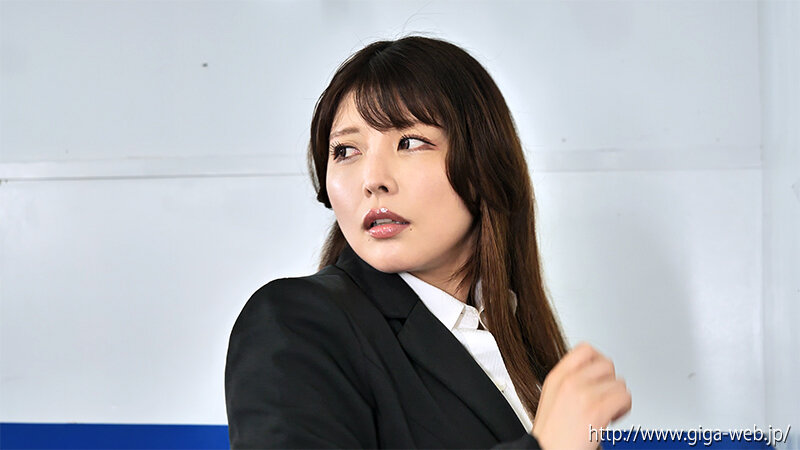 「新村あかり 女戦士コスプレで魔法少女に変身!恥辱の戦闘シーン満載の特撮風AVが話題」のサムネイル