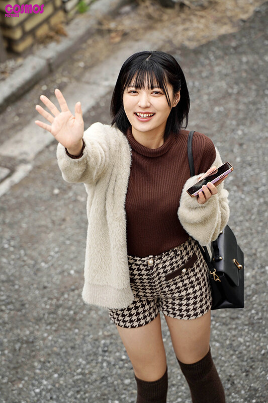 「【素人人妻】欲求不満なシングルマザーゆみ28歳が中出し乱交で絶頂！顔射ごっくんも堪能」のサムネイル