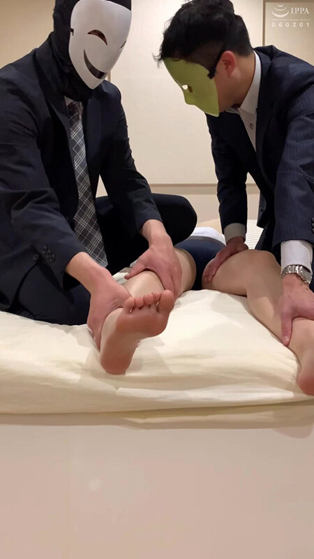 「お姉さん系美女がブルマ姿で拘束くすぐり拷問SMプレイに悶絶する刺激映像」のサンプル画像8枚目