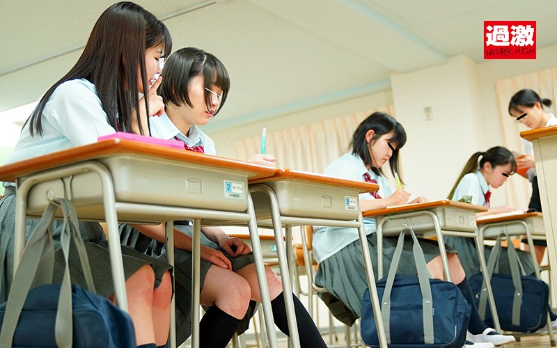 「【レズビアン】黒髪女子校生がセーラー服姿で濃厚クンニとキスに溺れる禁断の百合プレイ」のサンプル画像8枚目