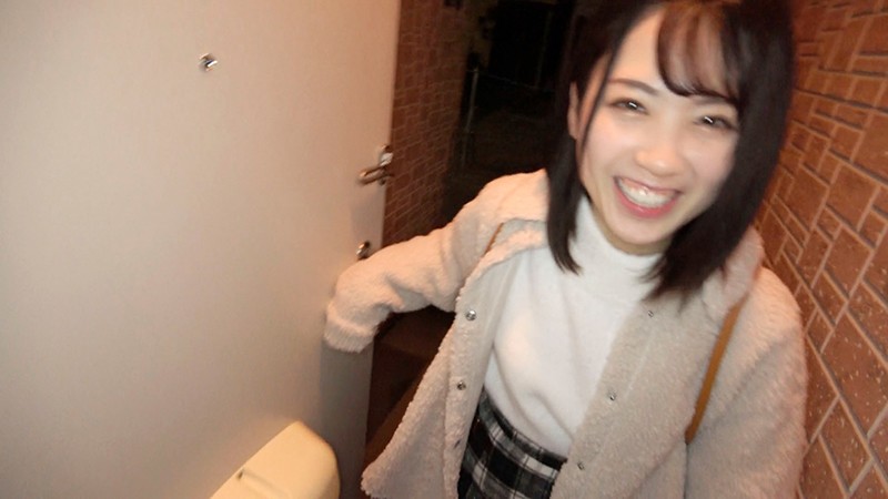 「【素人女子大生】小悪魔ビッチ痴女の乳首責めが止まらない！笑顔で攻める中出し生活10日間」のサンプル画像2枚目