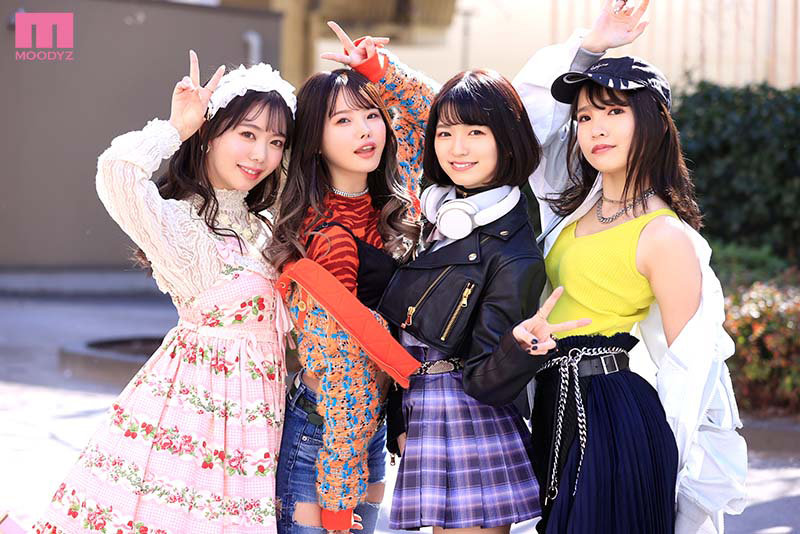 「倉本すみれ・松本いちか・枢木あおい・百瀬あすかの小悪魔美少女4人ハーレム中出し痴女プレイでM男を責める」のサンプル画像1枚目