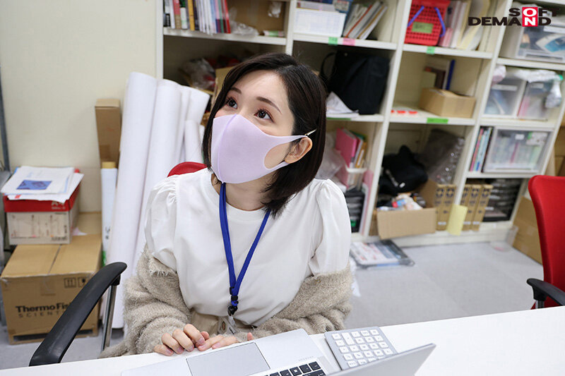 「【素人人妻】身バレNG巨乳若妻3人のハメ撮り交渉成功！マスク着用で特別出演」のサンプル画像10枚目