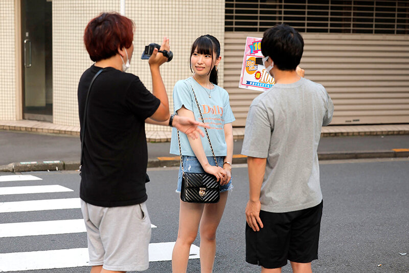 「【素人】街でナンパした10代美女に電マ責め＆連続中出し！激ピストンで何度もイカされる」のサンプル画像18枚目