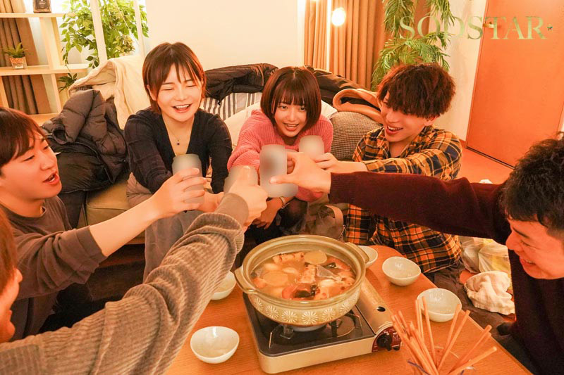 「星乃莉子が魅せる大人の宴会シチュエーション|人気女優の濃密パーティー作品」のサンプル画像2枚目